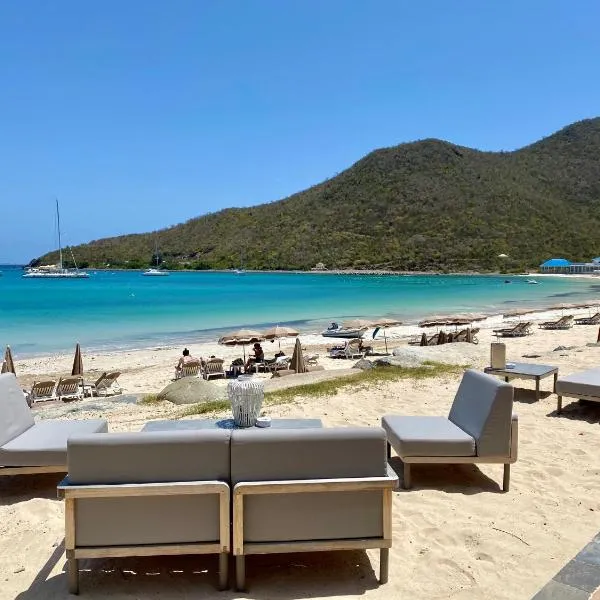 Le Domaine Anse Marcel Beach Resort，位于Anse Marcel 的酒店