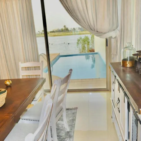 Amwaj Resort For Families Only，位于半月湾的酒店
