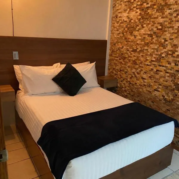 Hotel Orquídea，位于萨卡特兰的酒店