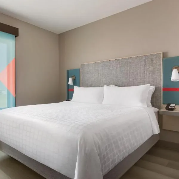 avid hotel - Ft Lauderdale Airport - Cruise by IHG，位于劳德代尔堡的酒店