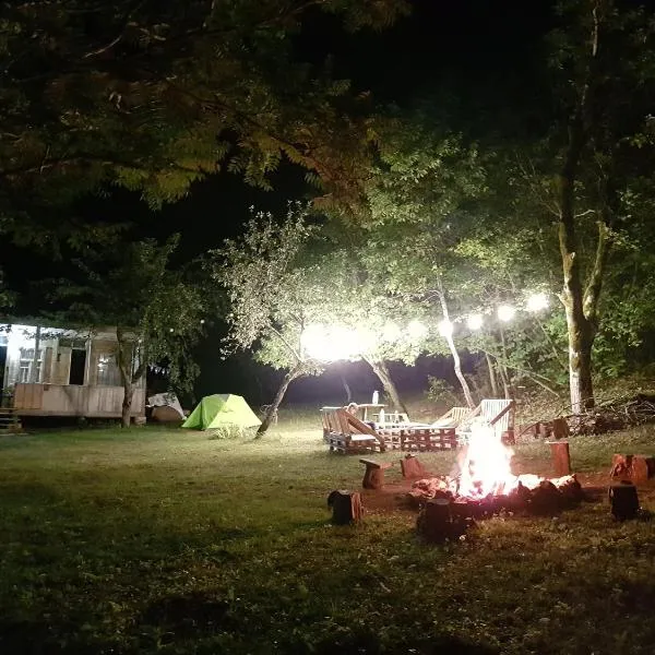 Sveri Adventure Camp，位于Itʼkhvisi的酒店