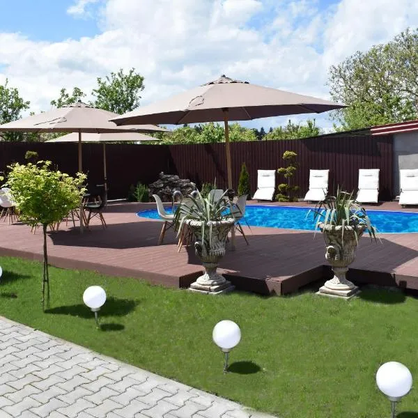 Pensiunea Casa Zece，位于图尔达的酒店