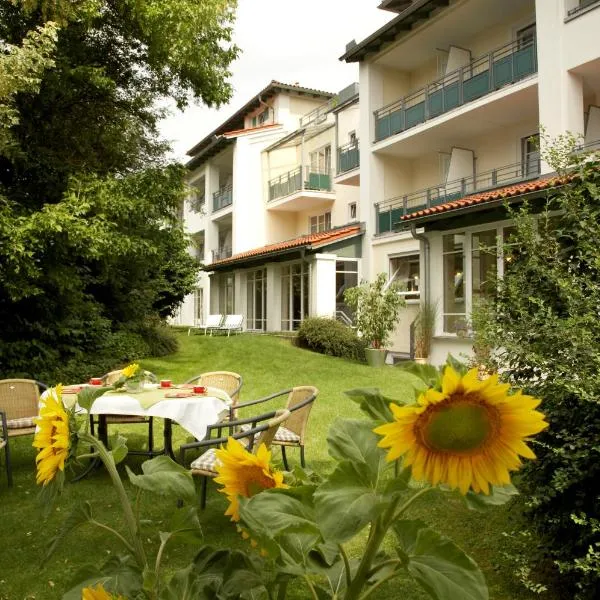 Apart-Hotel Pension Roßmayer，位于巴特法兴格的酒店