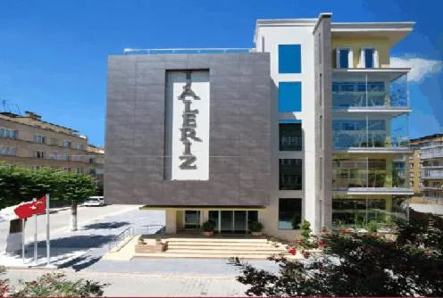 加济安泰普加乐瑞兹酒店，位于加济安泰普的酒店