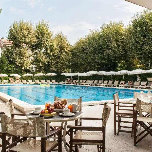 Grand Hotel Royal，位于维亚雷焦的酒店