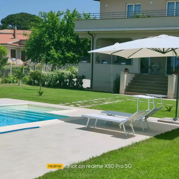 VILLA LAURO LUXURY B&B，位于卡斯特拉巴特的酒店