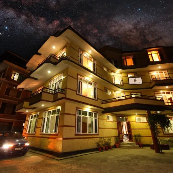 Manali residency，位于马拉里的酒店