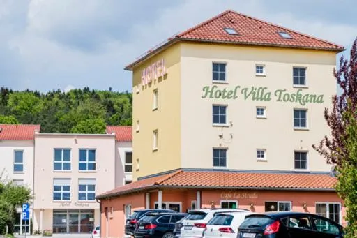 Hotel Garni Villa Toskana，位于Lupburg的酒店