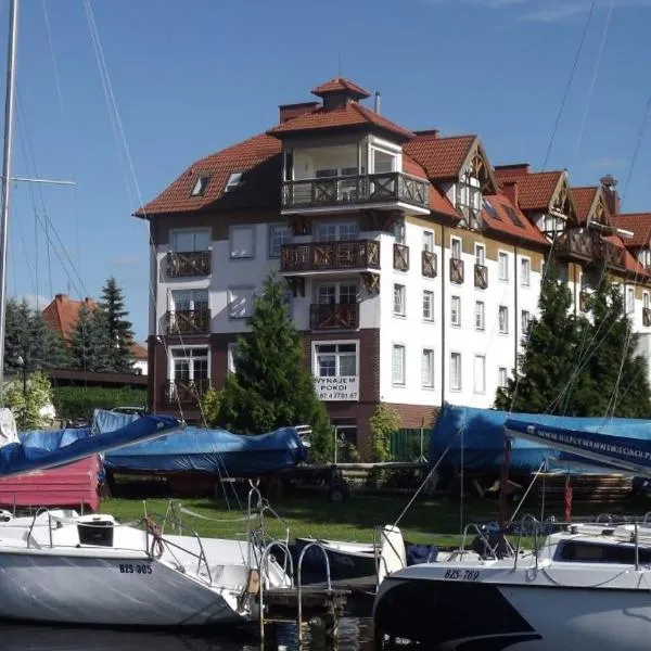 Prywatne apartamenty z widokiem na Port lub Zamek Krzyżacki，位于Sztynort的酒店