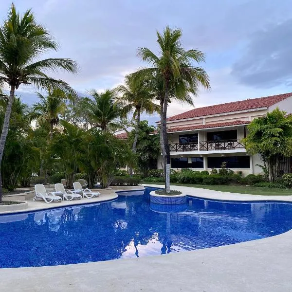 Hermosa suite de playa, con vista al golf en Coronado，位于普拉亚科罗纳多的酒店