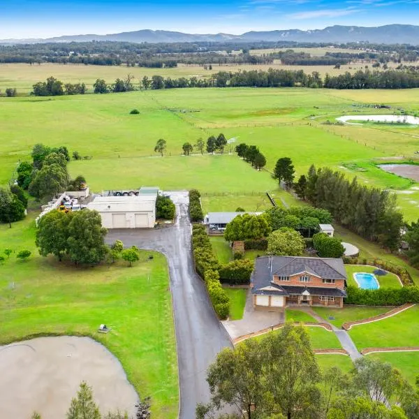 Lovedale Escape 5br house，位于罗斯伯里的酒店