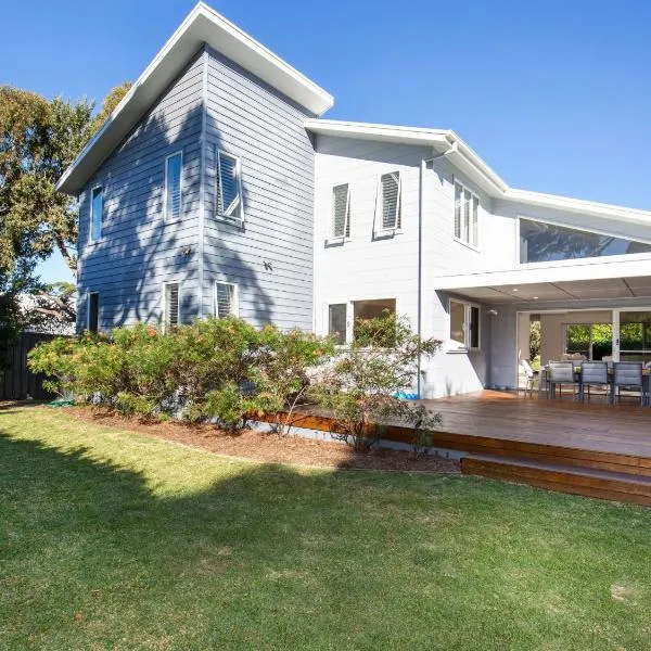 Sapphire Sands - Pet Friendly - Community Pool，位于卡拉拉海滩的酒店