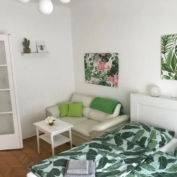 Rosmarinus Apartman，位于Pogány的酒店