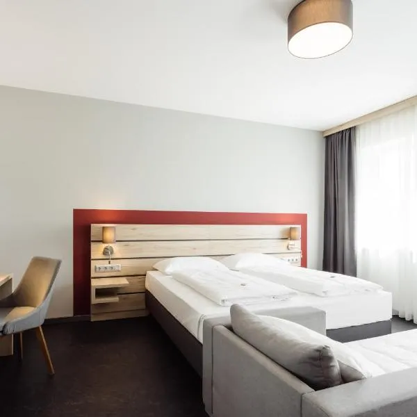 Hotel Smart Liv'in，位于伯海姆基兴附近卡斯滕的酒店