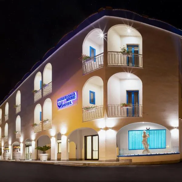 普瑟多尼亚马尔酒店，位于Mattine的酒店
