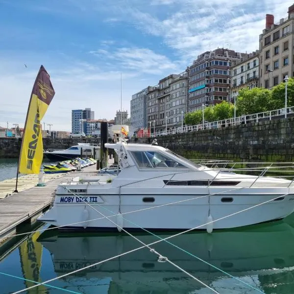 Experiencia en el mar Gijon M，位于希洪的酒店
