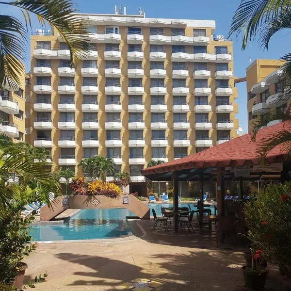 Hotel Margarita Dynasty，位于El Yaque的酒店