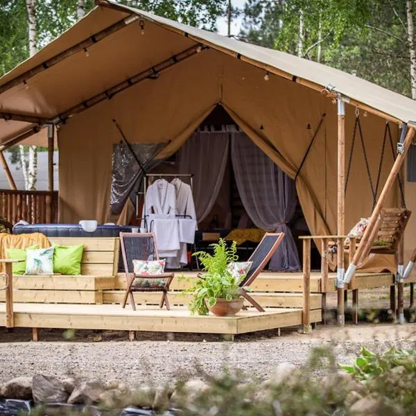 Kaskada Glamping，位于罗兹的酒店