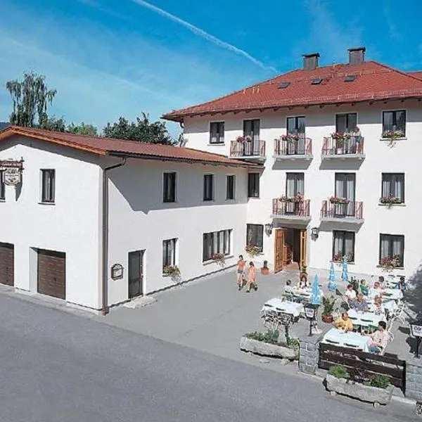 Hotel Landgasthof Hacker，位于Gotteszell的酒店