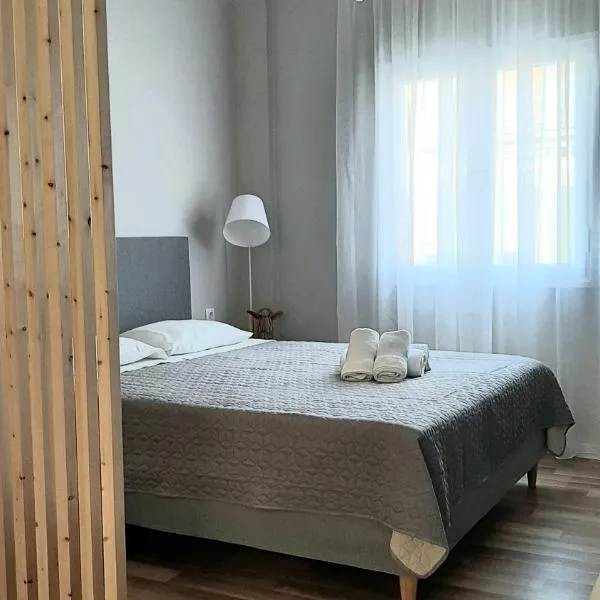 Habitat Nafplio bnb - Open space studio，位于纳夫普利翁的酒店