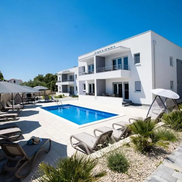 1oak rentals，位于维尔的酒店