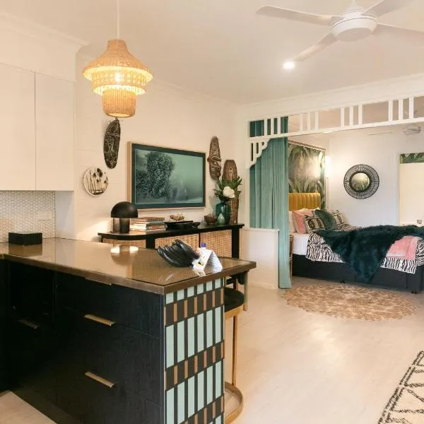 NOMAD - Luxe apartment，位于道格拉斯港的酒店