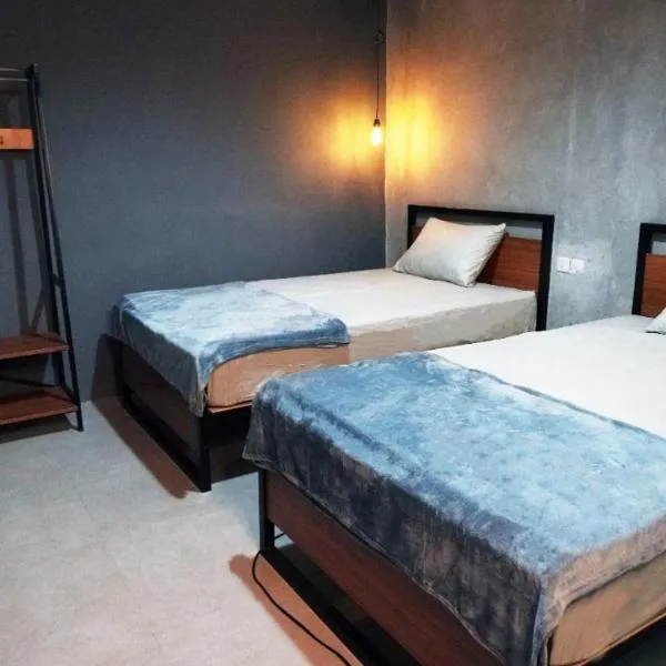 Hostel 18 Pasangan Butuh Surat Nikah,位于万隆的酒店
