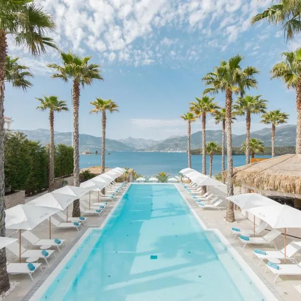 Nikki Beach Resort & Spa Montenegro，位于Kraljevići的酒店