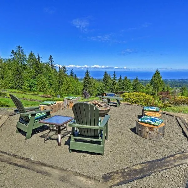 Picturesque Port Angeles Cabin with Fire Pit!，位于安吉利斯港的酒店