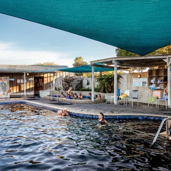 Athenree Hot Springs & Holiday Park，位于Bowentown的酒店