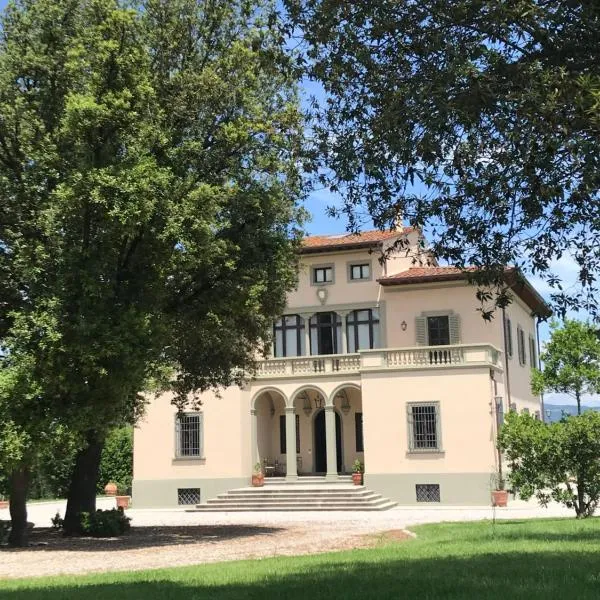 Country B&B Corniola，位于恩波利的酒店