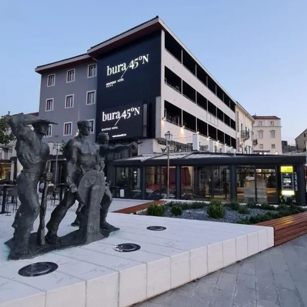 Boutique Hotel Bura 45N，位于Brinje的酒店