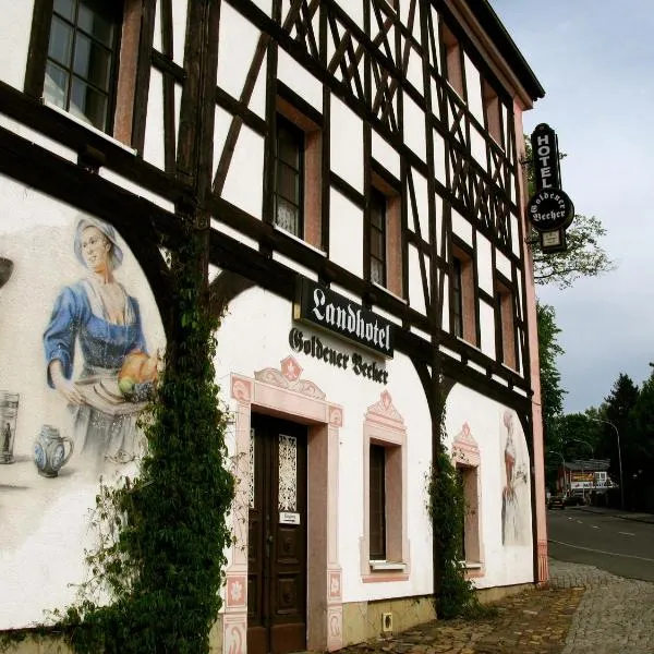 贝歇尔戈尔登兰德酒店，位于Claußnitz的酒店