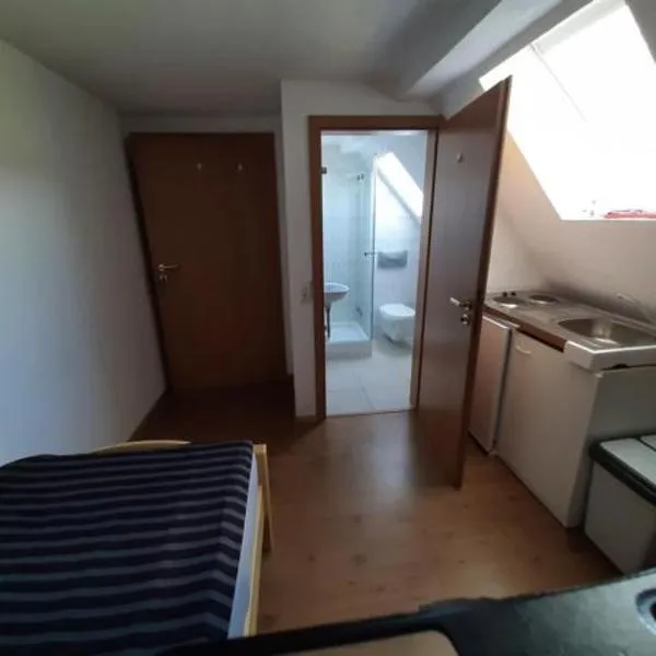 Biberach-Riss-Zimmer-frei, Einzel-Zimmer Bad Küche，位于Birkenhard的酒店