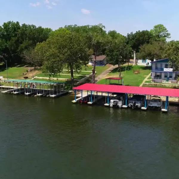 Valentine Lakeside，位于马蹄湾的酒店