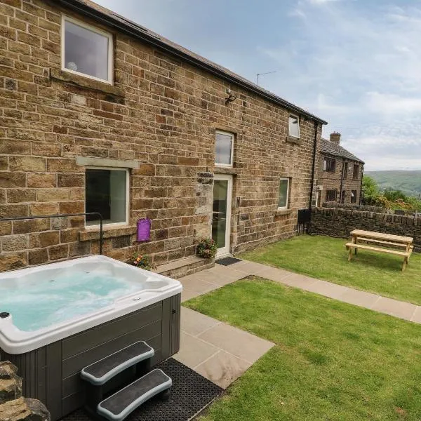Upper House Barn Saddleworth，位于奥尔德姆的酒店