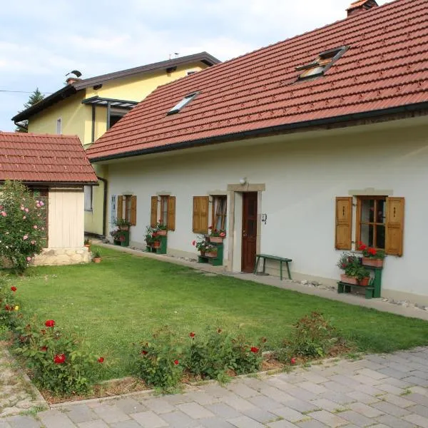 Sleeping in Village，位于Špičnik的酒店