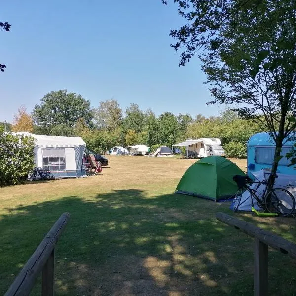 Camping 't Bosch，位于Halle的酒店