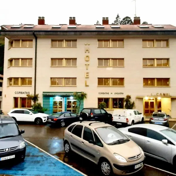运河酒店，位于拉博沃利亚的酒店