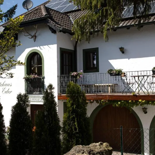 埃德尔旅馆，位于Kühbach的酒店