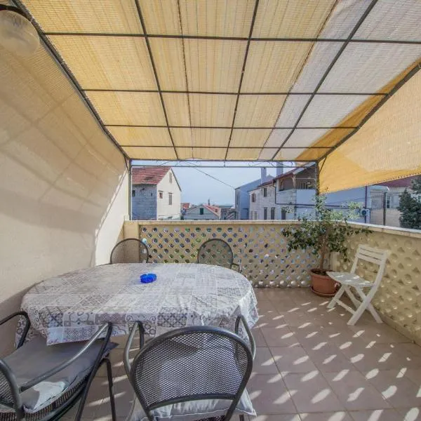 Apartman Katija，位于科米扎的酒店