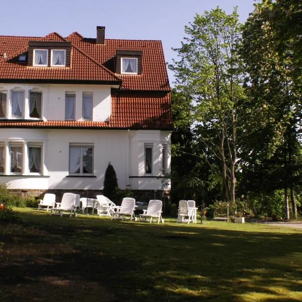 Thermen Hotel Pension Villa Holstein，位于Leopoldshöhe的酒店