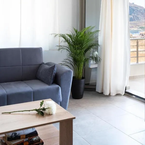 Tulipa Suites，位于Yéfira的酒店