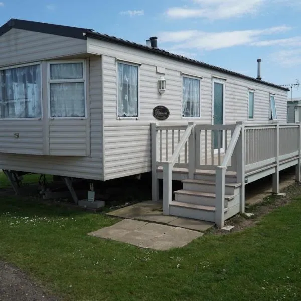 Lyntons 3 bedroom caravan pets stay free，位于Dersingham的酒店