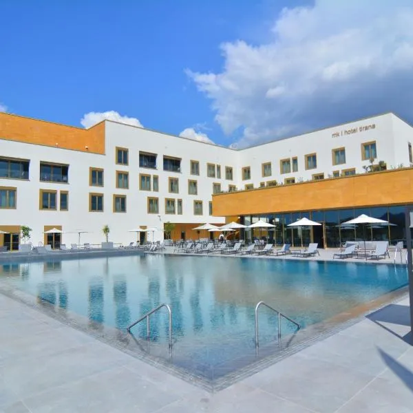 mk hotel tirana，位于Rubjekë的酒店