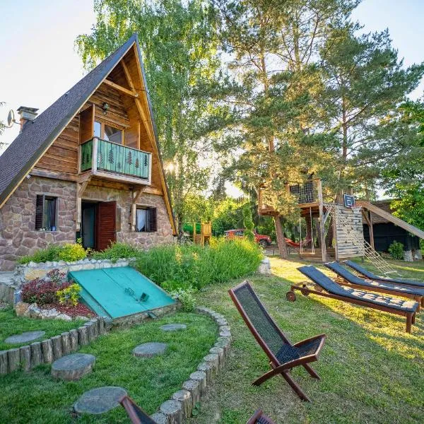 Rustic cottage JARILO, an oasis of peace in nature，位于Lug的酒店