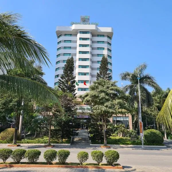 Halong Plaza Hotel，位于下龙湾的酒店