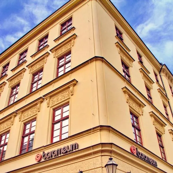 博曼公寓式酒店，位于赫拉德茨 - 克拉洛韦的酒店