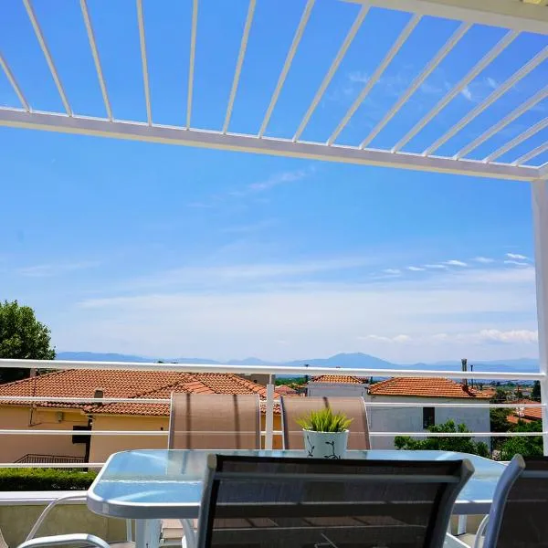 Charikleia's 1st floor appartment in Pelion，位于沃洛斯的酒店