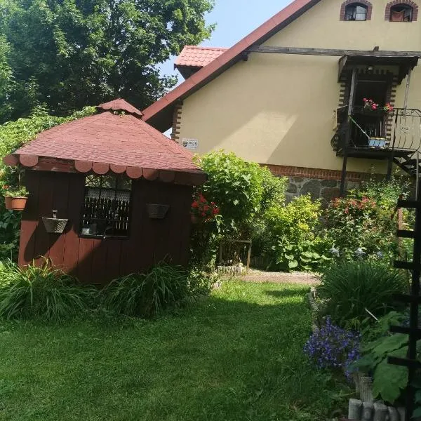 Czerwonki Apartament，位于姆拉哥沃的酒店